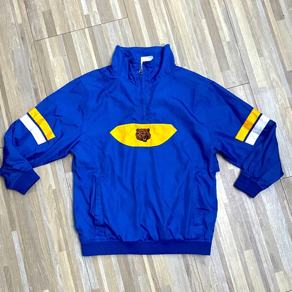 Red Oak sports wear Other - UCLA Bruins Windbreaker Track Jacket pullover kids size 9/10 medium college day